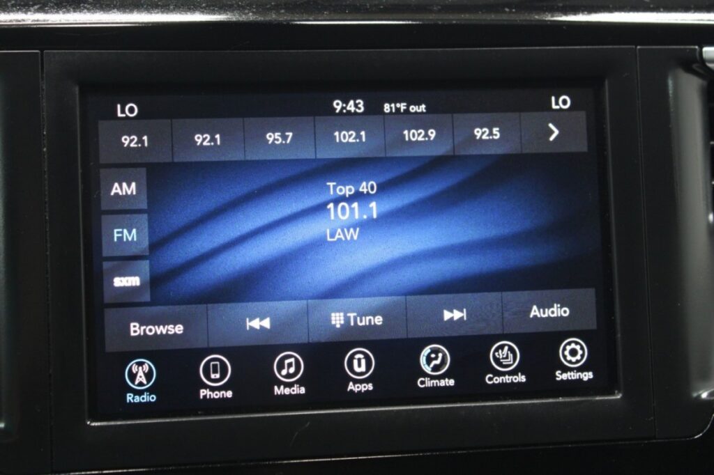 2020 Chrysler Pacifica Touring L