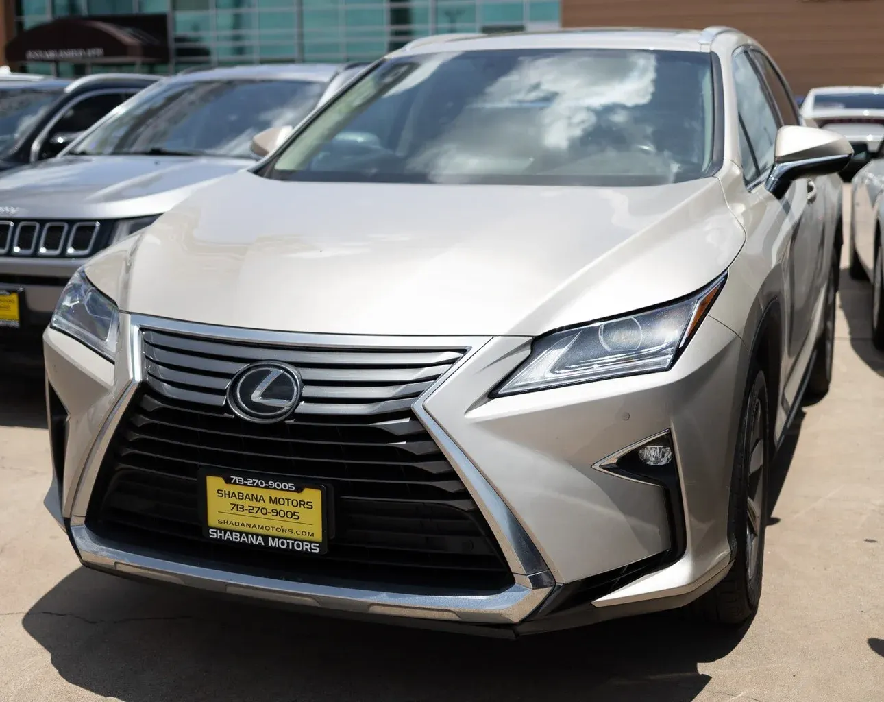 Unlocking the Advantages a Pre-Owned Lexus RX 350