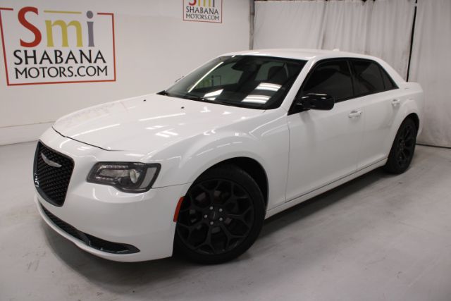 2020 Chrysler 300 Touring