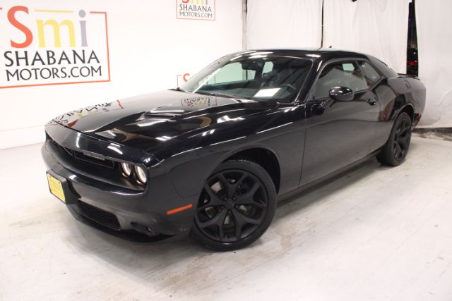 2016 Dodge Challenger SXT Plus