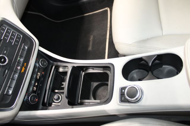 2015 Mercedes-Benz CLA 250 Base
