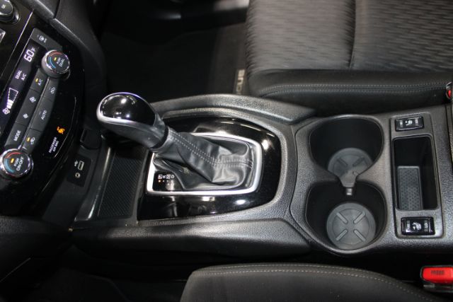 2020 Nissan Rogue SV FWD