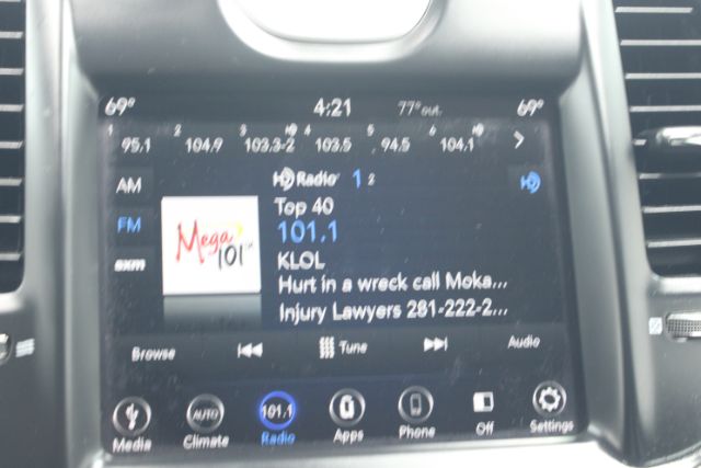 2018 Chrysler 300 Touring