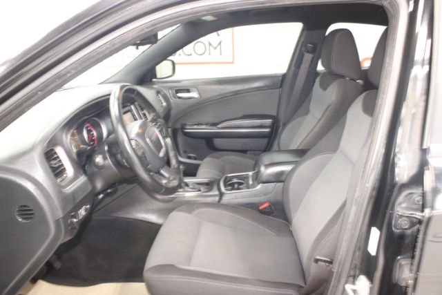 2017 Dodge Charger SE RWD