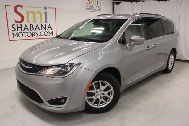 2020 Chrysler Pacifica Touring-L