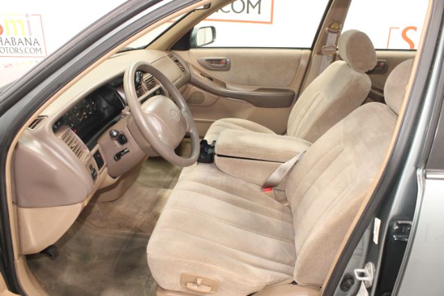 1997 Toyota Avalon XL