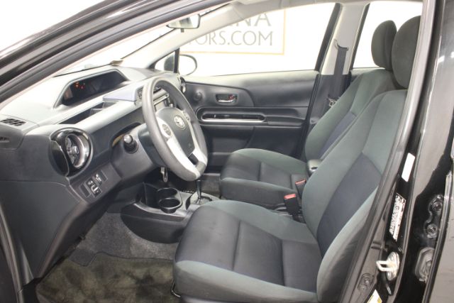 2015 Toyota Prius c Two