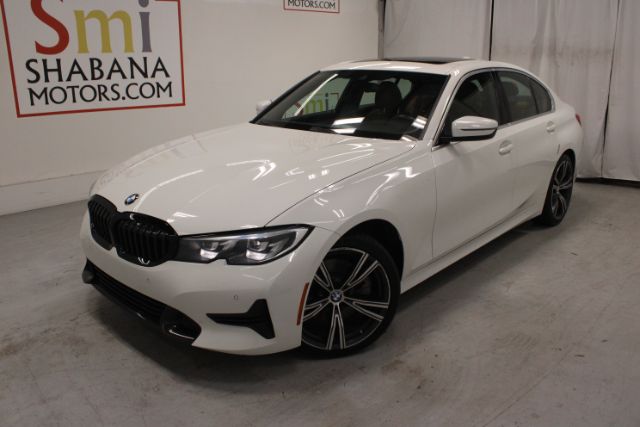 2020 BMW 3 Series 330i's photo