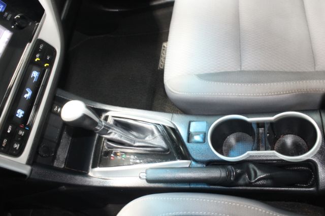 2017 Toyota Corolla L | LE | XLE | SE | SE Special Edition | XSE