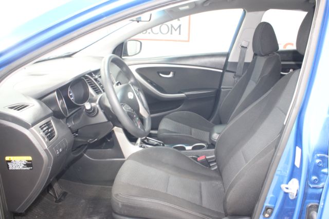 2017 Hyundai Elantra GT Base