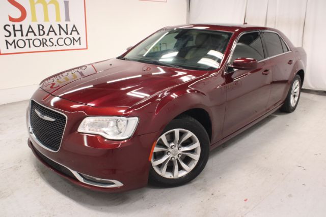 2018 Chrysler 300 Touring L