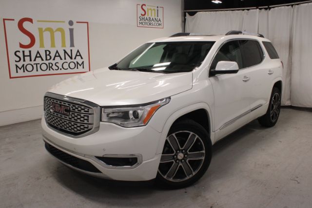 2017 GMC Acadia Denali