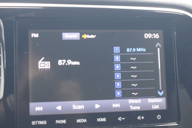 2022 Mitsubishi Outlander PHEV SEL S-AWC | LE S-AWC | GT S-AWC