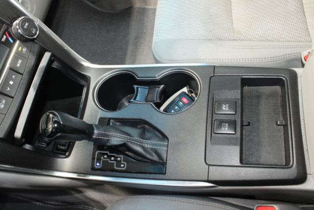 2016 Toyota Camry Hybrid XLE