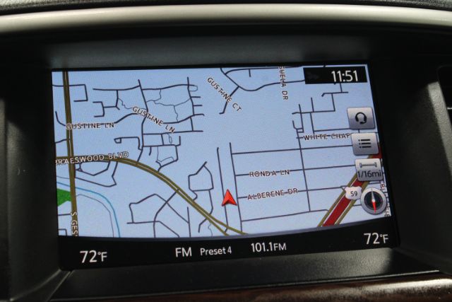 2017 Nissan Pathfinder Platinum